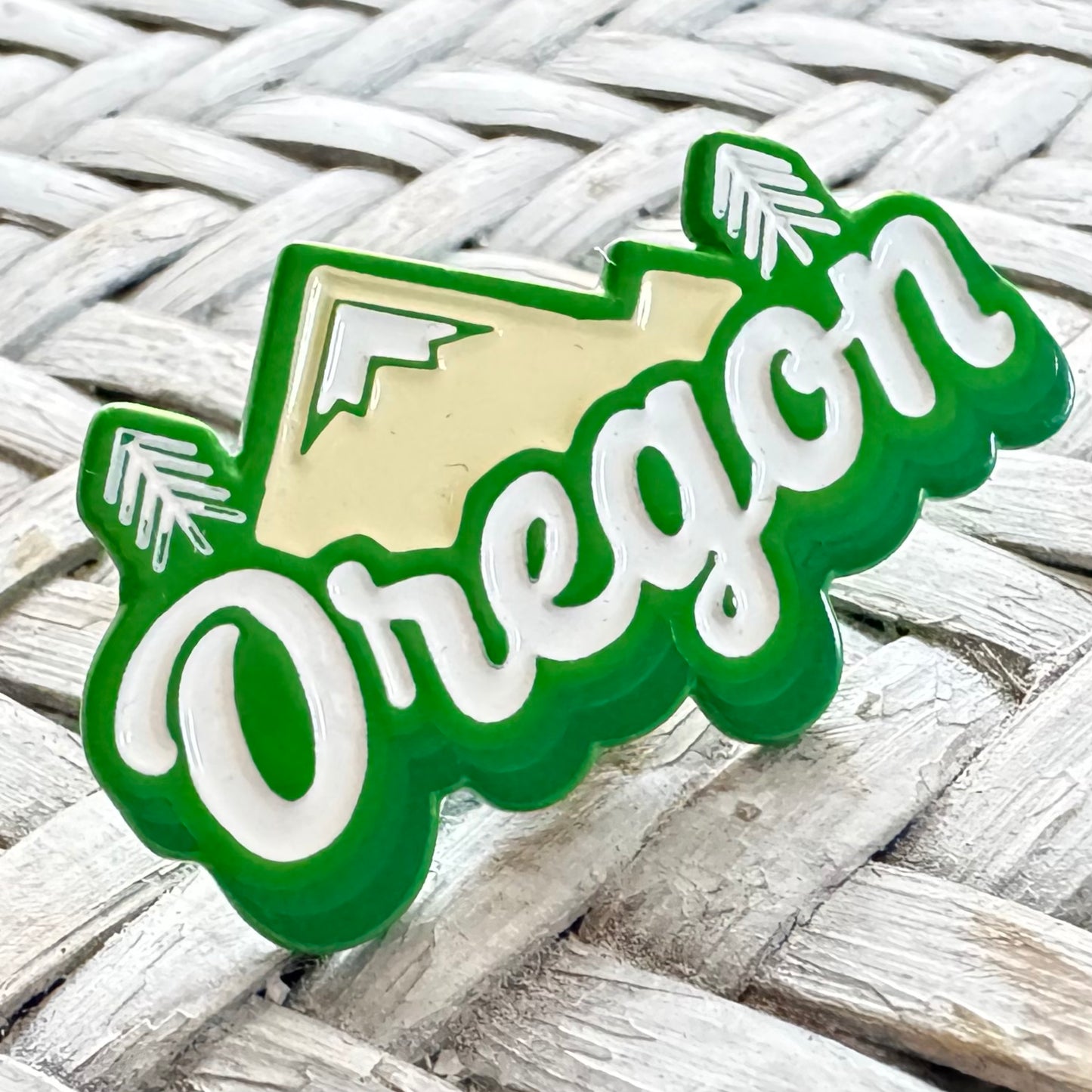 Oregon Cascades Retro | Enamel Lapel Pin