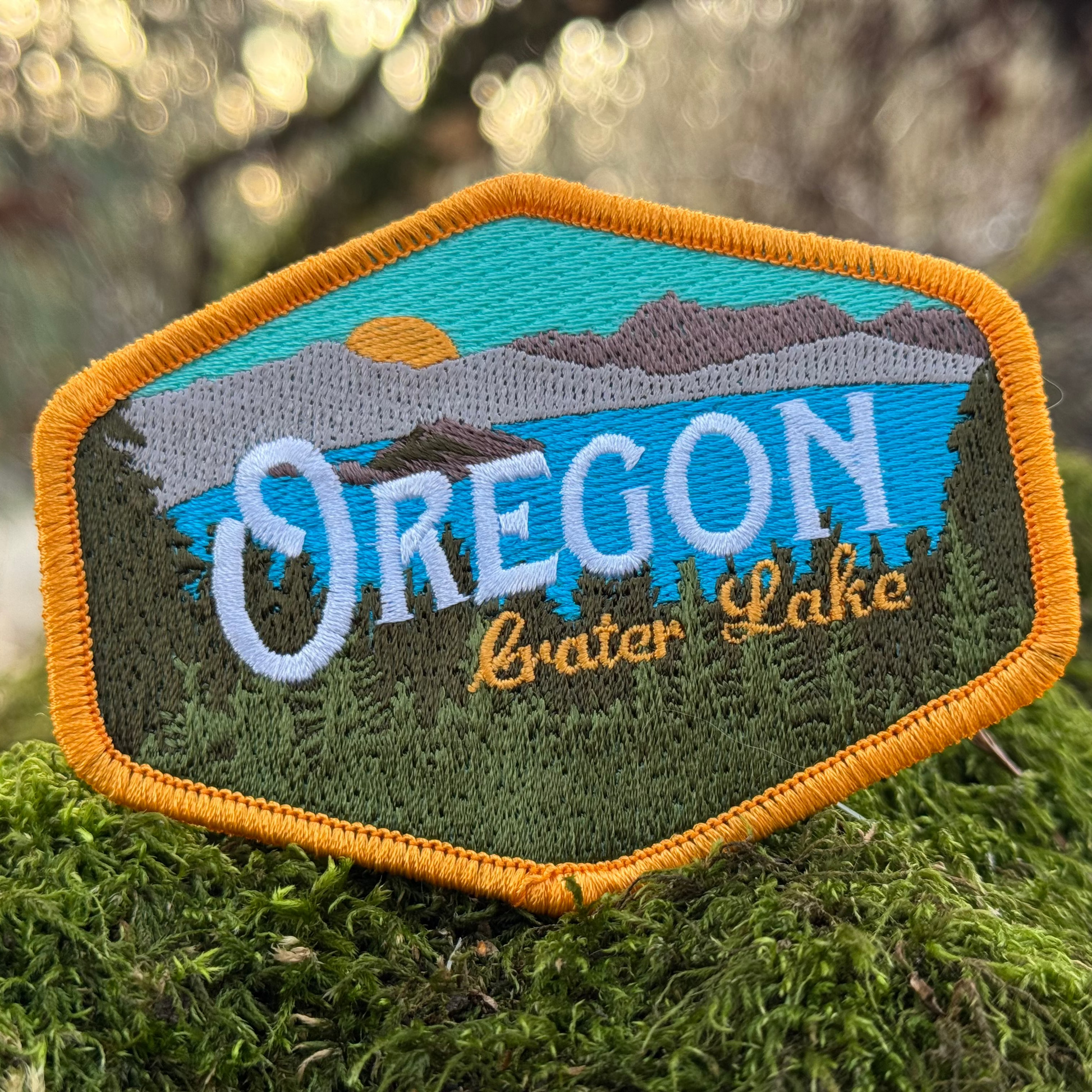 Oregon Crater Lake Vintage | Iron-on Embroidered Patch