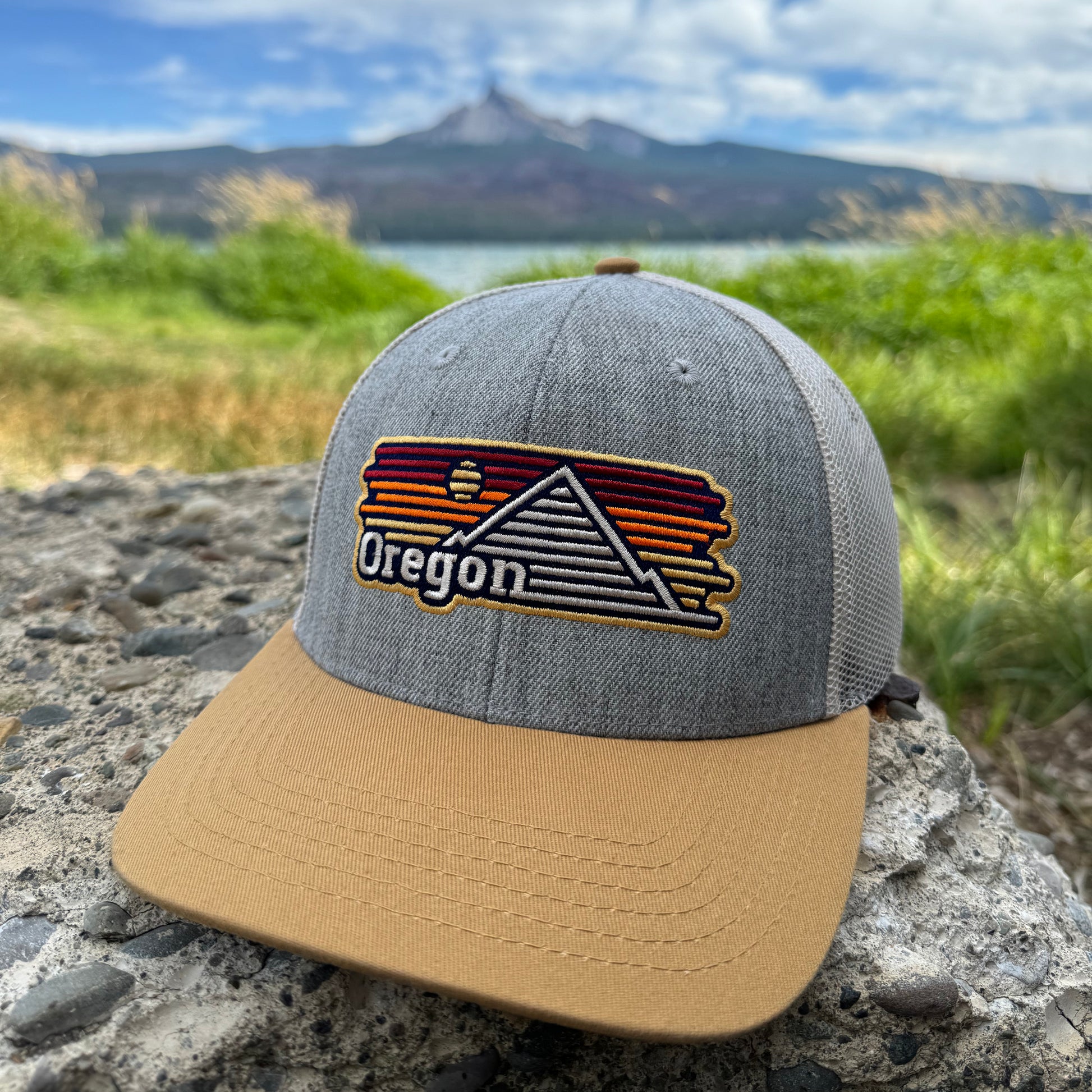 Oregon Horizons Curved bill snapback hat