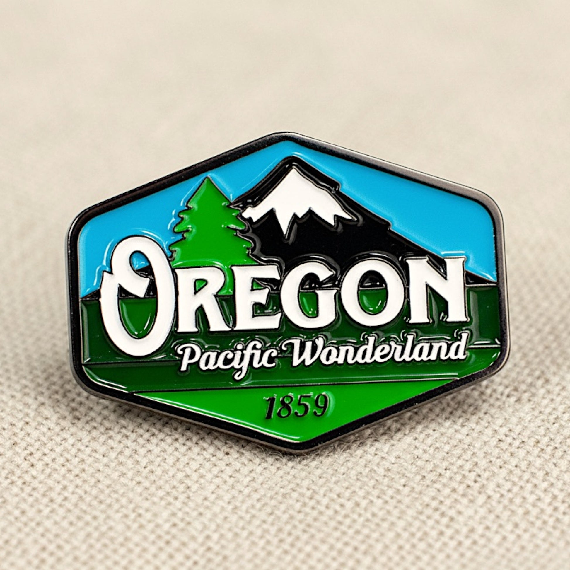 Oregon Pacific Wonderland Vintage | Enamel Lapel Pin