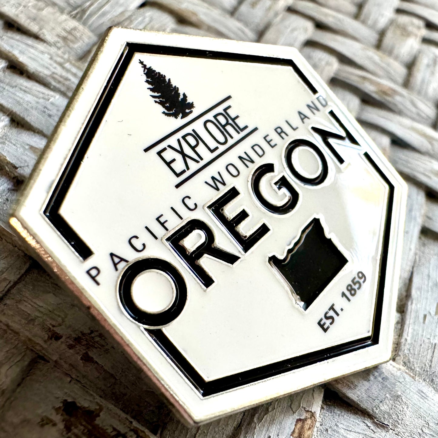 Explore Oregon Pacific Wonderland | Enamel Lapel Pin