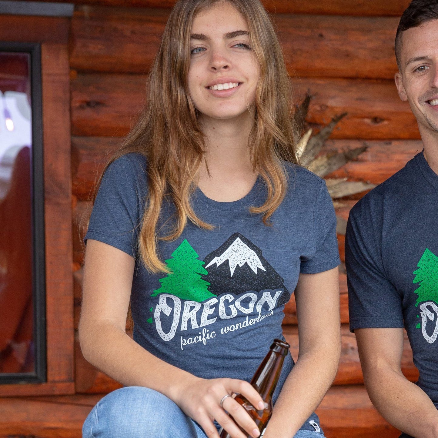 Oregon Pacific Wonderland Vintage | Women's Crewneck T-Shirt